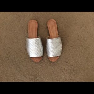 Kristin Cavallari CHINESE LAUNDRY Sandals